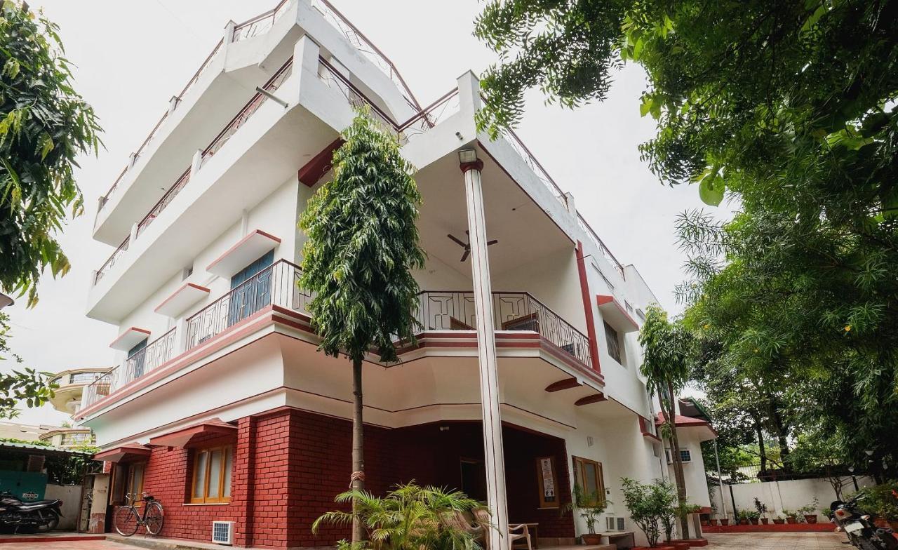 Hotel O Home Gautam Homestay Dehradun Exteriör bild